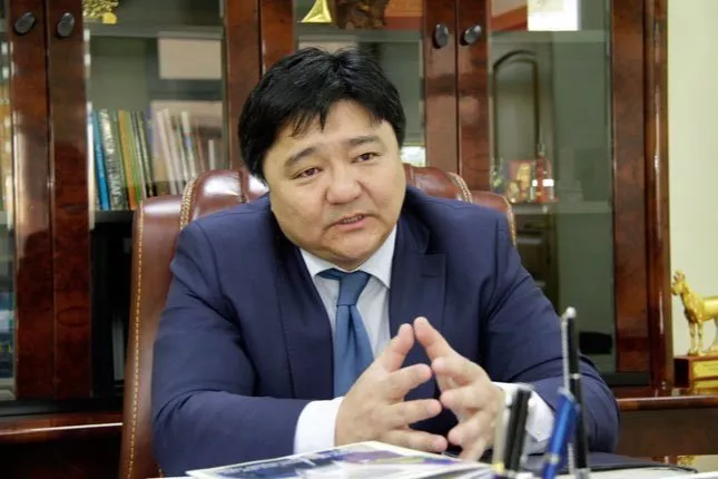 “...Ганболд оо, баяртай“ гэх үү?!
