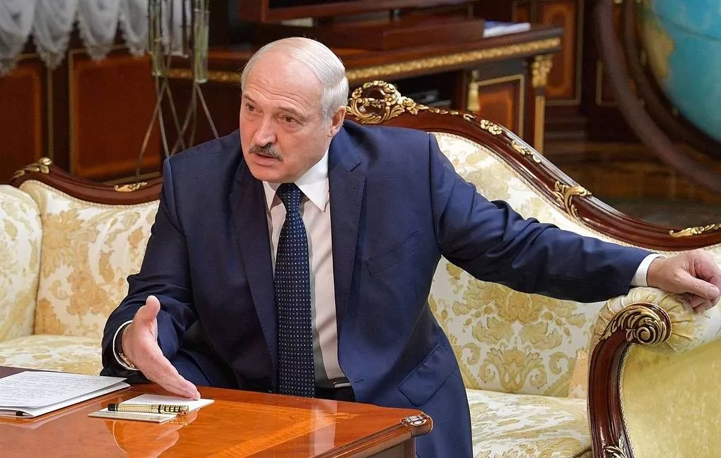 Беларусийн ерөнхийлөгч Лукашенко: Пригожин утасны дуудлагыг нь авахгүй байгааг Путин надад хэлсэн