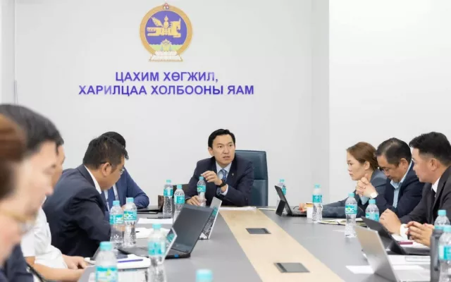 Н.Учрал: Зөвшөөрлийг цахимжуулах үйл ажиллагааг эрчимжүүлнэ