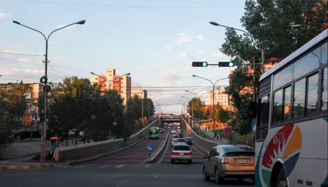 Өнөөдөр сондгойгоор төгссөн дугаартай автомашинууд замын хөдөлгөөнд оролцож, маргааш хэвийн горимд шилжинэ