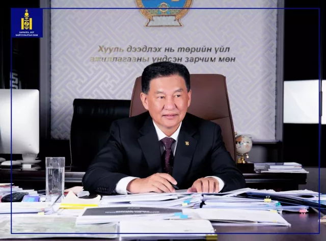 Ц.ДАВААСҮРЭН: ТӨЛӨВЛӨЛТИЙН ДАГУУ ГАЗАР ОЛГОЖ, БАРИЛГЫН ЗӨВШӨӨРӨЛ ОЛГОДОГ БОЛНО