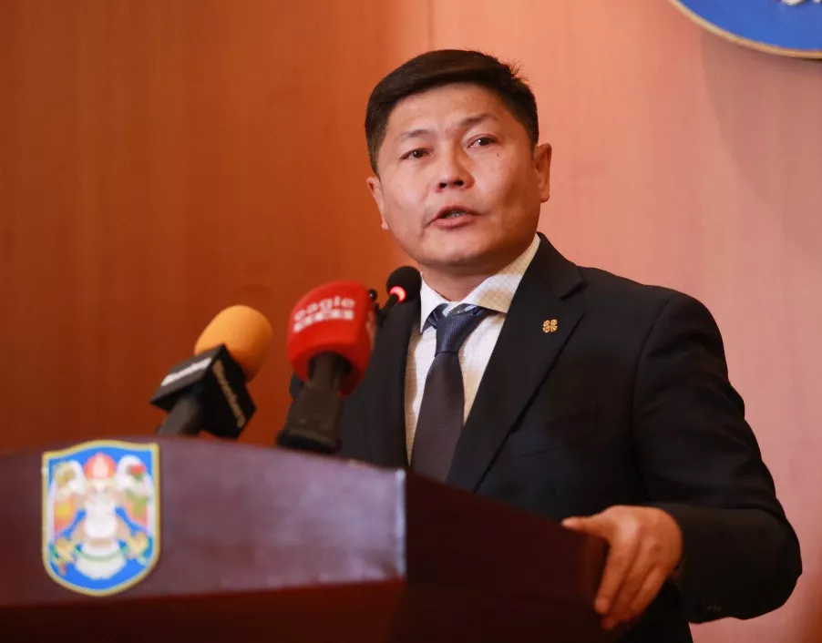 Х.Нямбаатар: Нийслэлийн том данхар бүтцийг багасгаж, хуулийн багтай болох хэрэгтэй
