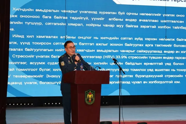 Б.Цэдэндорж: Юун хил хамгаалах, харанхуйд ганцаараа гарч чадахгүй, амархан уйлчихдаг залуус ч цэргийн албанд ирж байна