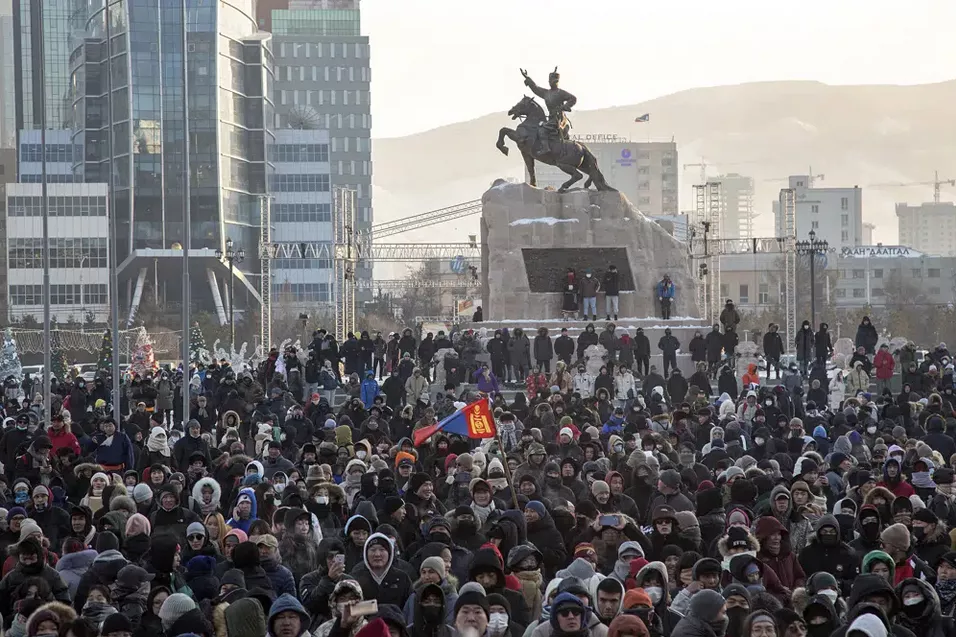 Иргэдээс нүүрсний хулгайн талаарх баримт, мэдээллийг авч байна