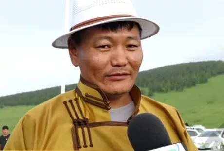 Цахим Мөрийтэй тоглоомын хамгийн ТОМ загалмайлсан эцэг Пүрэвсүрэн Овогтой Энхбат 16 тэрбум төгрөг газарт буллаа гэвүү