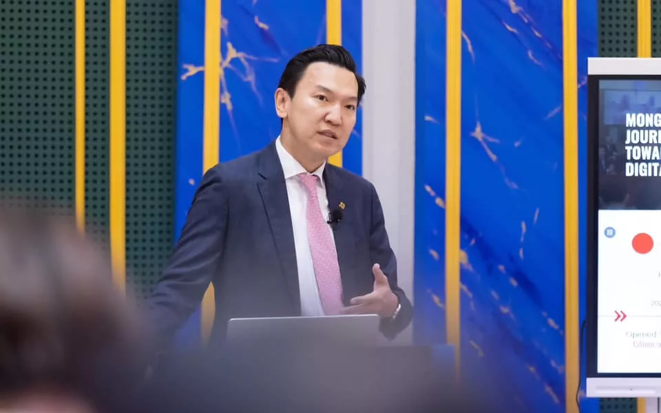 Гадаадын иргэд e-mongolia.аар үйлчлүүлж эхэллээ