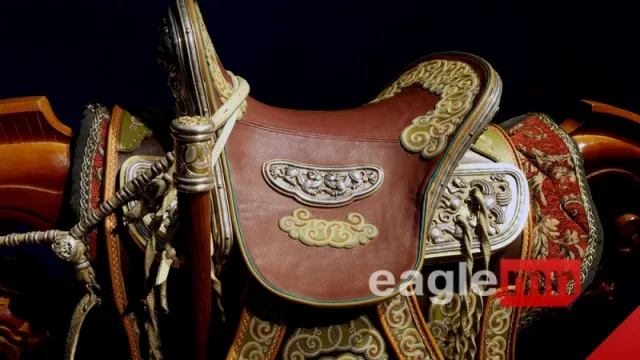 Ерөнхий сайд 25 сая төгрөгөөр Тожил хийцийн эмээл захиалан хийлгэжээ