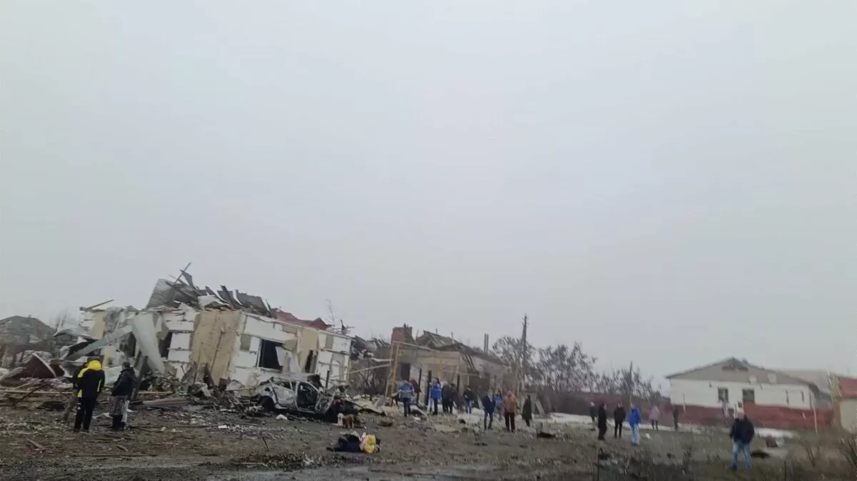 Украины хотууд руу довтлохдоо өөрийн тосгоныг бөмбөгдсөнөө Оросын зэвсэгт хүчин хүлээн зөвшөөрөв