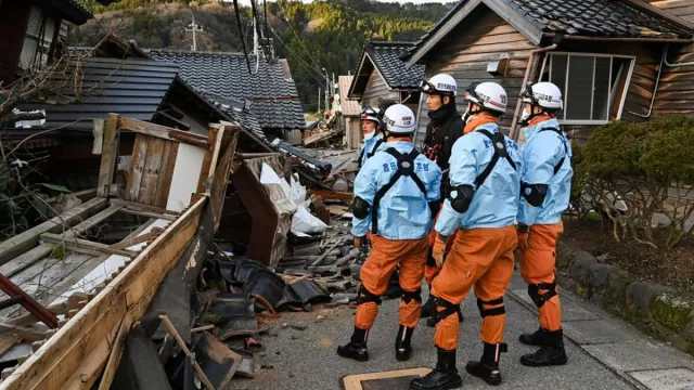 Японд болсон газар хөдлөлтийн улмаас 84 хүн амь үрэгдэж, 179 хүн сураггүй болоод байна