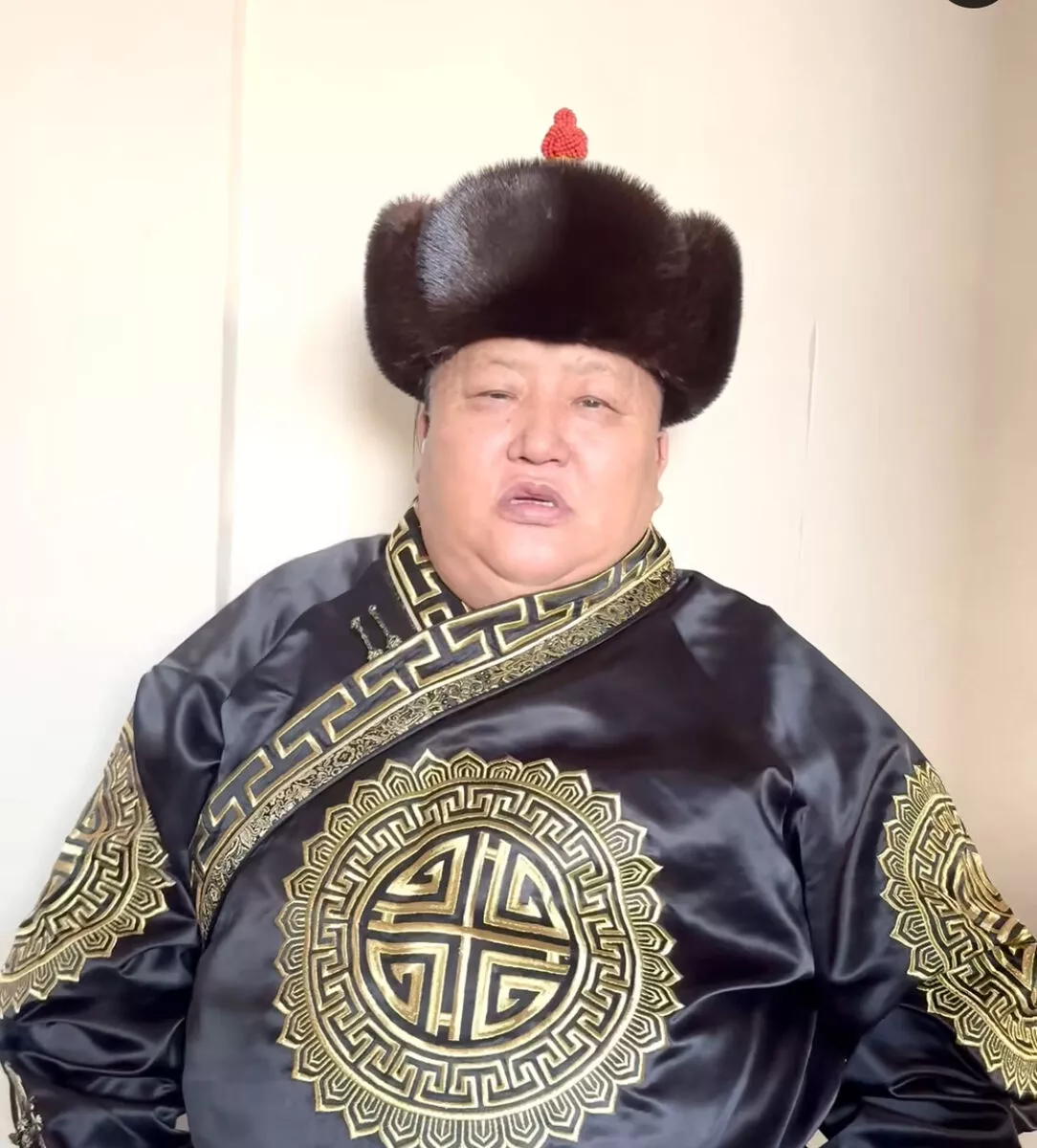 МУАЖ С.Батсүх: “Хүн чанар мөн чанартай“явах сайхандаа