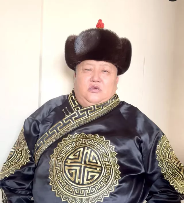 МУАЖ С.Батсүх: “Хүн чанар мөн чанартай“явах сайхандаа
