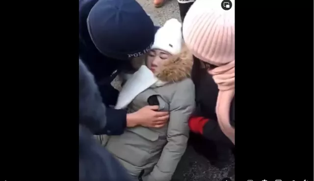 “Цагдаа хүн алчих шиг боллоо“ хэмээн худлаа бичлэг хийж цахим сүлжээнд тараажээ