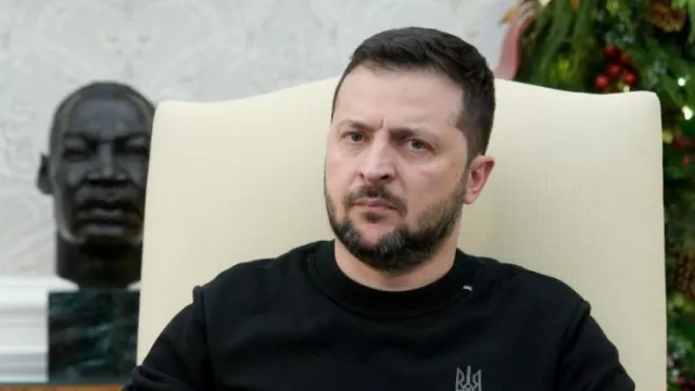 АНУ: Зеленскийг зарим албан тушаалтнаа огцруулахыг шаардаж, нотлох баримтаар сүрдүүлж байна