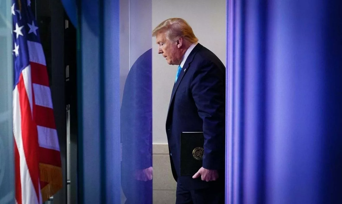 Навальныйн үхлийн талаар Трамп анх удаа ам нээхдээ Путинийг буруутгасангүй