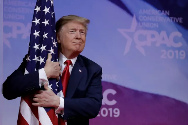 Дональд Трамп АНУ-ын хамгийн муу ерөнхийлөгчөөр шалгарчээ