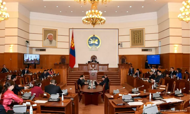 Хаврын чуулганаар дөрвөн сонсгол хийнэ