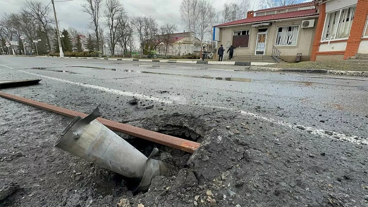 Хил орчмын бүс нутгаа хамгаалахын тулд Оросын эрх баригчид Украины фронтоос зарим хүчээ татна