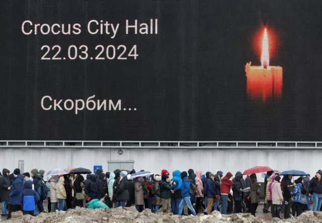 Москвагийн террорист халдлагын гүйцэтгэгчдийг олсон ч захиалагчийг олоогүй байгаагаа Путин мэдэгдэв