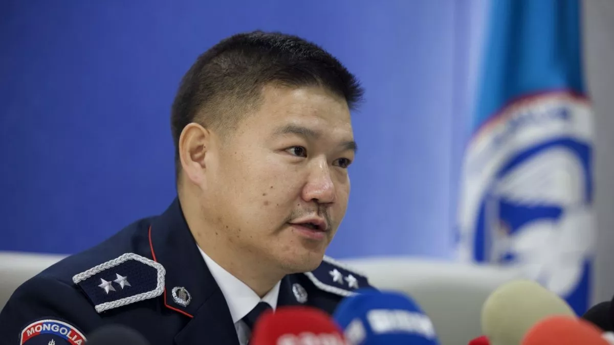 ЦЕГ: Өмгөөлөгч Б арын суудал дээр нас барсан байдалтай олдсон, хохирогчийн нэр дээр бүртгэгдсэн галт зэвсэг, сум, хонгио, гар утас болон бусад зүйлийг эд мөрийн баримтыг бэхжүүлэн авсан