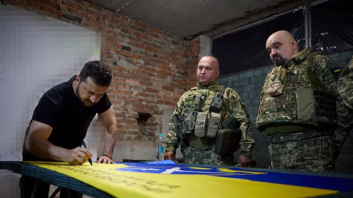 Украины фронтын байдал хүндхэн байна