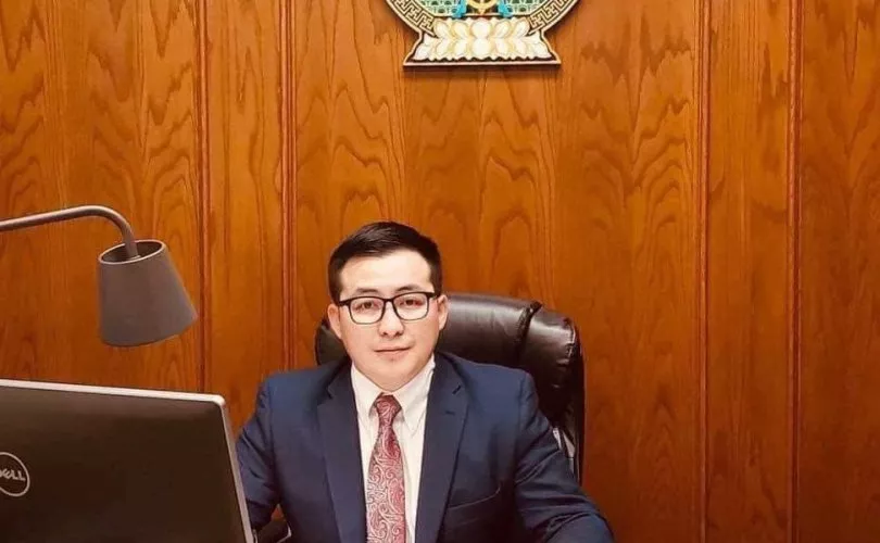 Холбон тоглогч