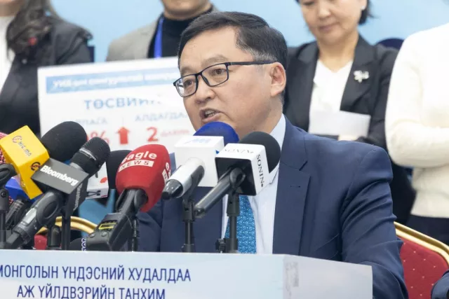Б.Лхагважав: Ерөнхий Сайдыг огцруулна, бүр болохгүй бол татвараа төлөхгүй байх эрхтэй