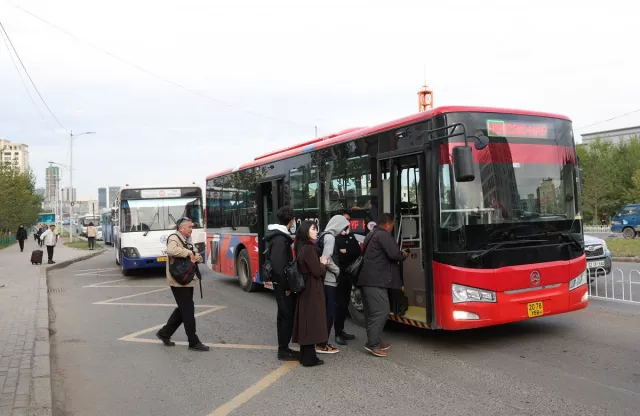 Ирэх сарын 1-нээс автобусанд 1000 төгрөг төлж зорчино