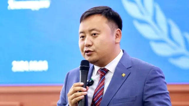 О.Алтангэрэлийг “Ардчилсан Хууль зүйн сайд” хэмээсэн нь хууль бус хөрөнгийг хамгаалах улс төрийн эхлэл үү