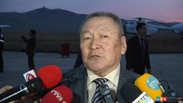	 		 -ЯЛ ЭДЭЛЖ БАЙСАН С.БАТМӨНХӨД ХҮНИЙ АМЬ ДААТГАХ НЬ ЗӨВ ГЭЖ ҮҮ-