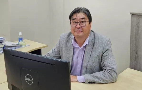 M.Найданхүү: Миний шүүмжлэл & Үнэний эрэл