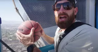 Дэлхийн хамгийн өндрөөс гоол хийсэн тохиолдол 🏀