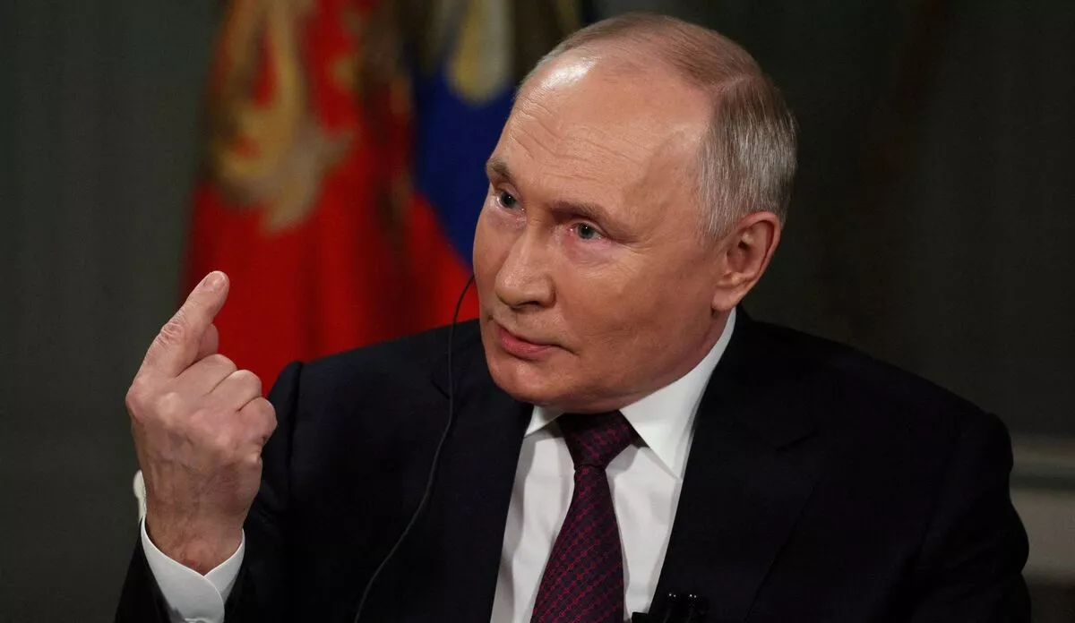 Путин зэвсгийн үйлдвэрлэлээ нэмэгдүүлж, ирээдүйн шинэ дайнд бэлтгэхийг тушаажээ