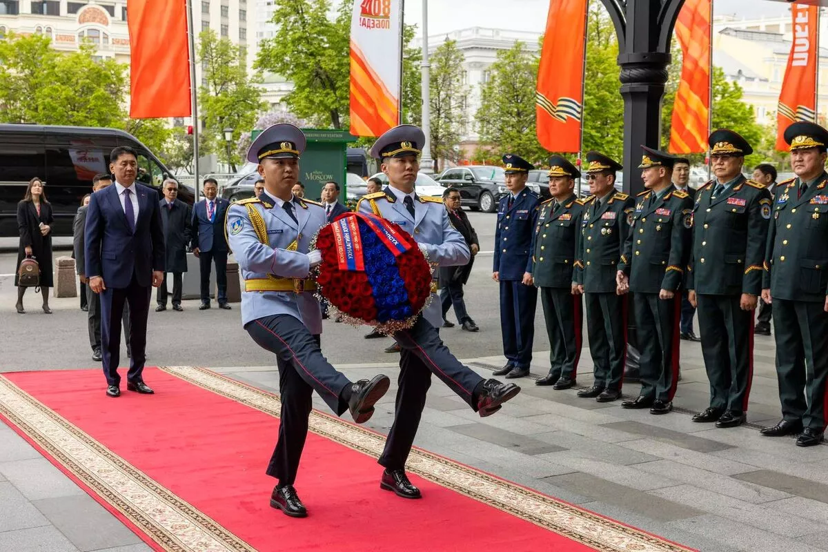 Монгол Улсын Ерөнхийлөгч У.Хүрэлсүх ОХУ-д суралцаж буй сонсогчидтой уулзав