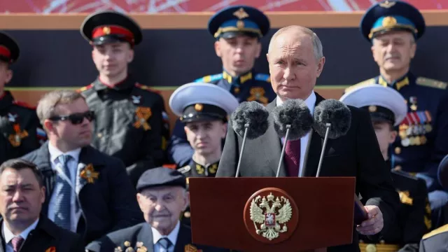 Путины ялалтын баярын үг ядруухан боллоо