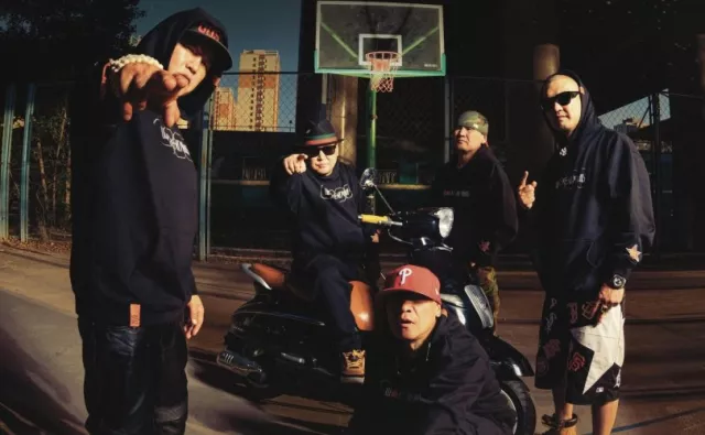 IceTop: Мөрөөдөлд минь мөнхийг галыг түгээсэн та бүхнийг шүтье