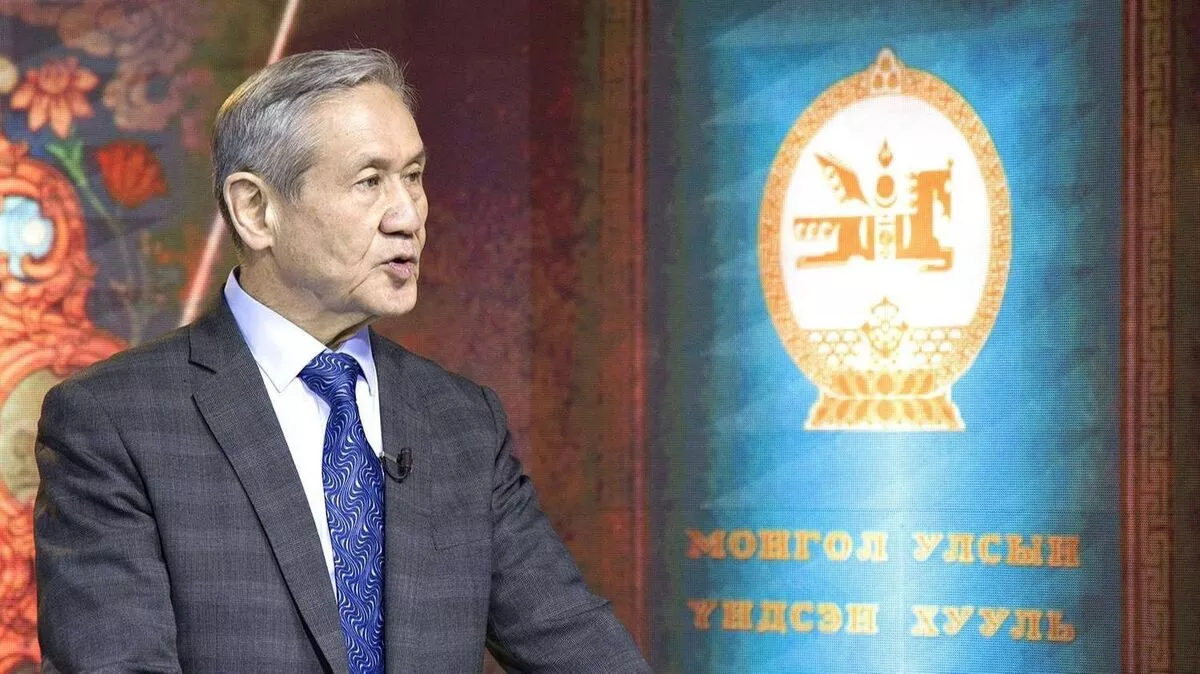 Н.Энхбаяр: Засгийн газрыг Үндсэн хуулийн бус замаар, хуйвалдааны аргаар унагахыг оролдож байна