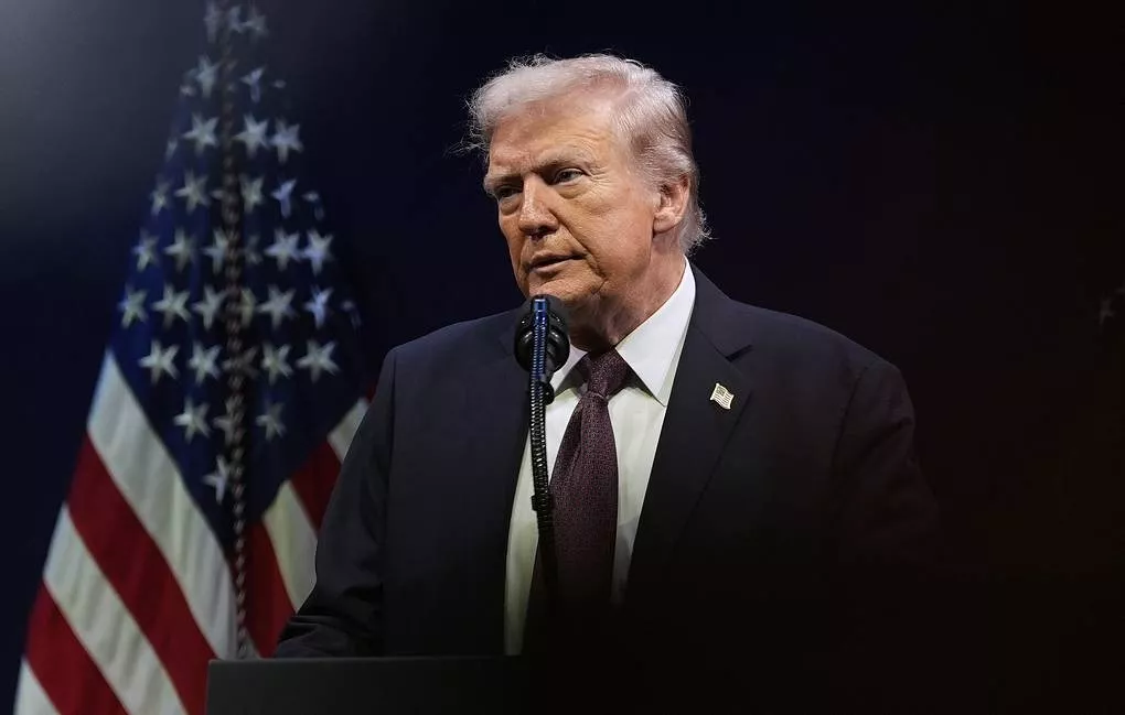 Трамп Ирантай хамтран ажилладаг улс орнуудад 25%-ийн тариф ногдуулна гэв