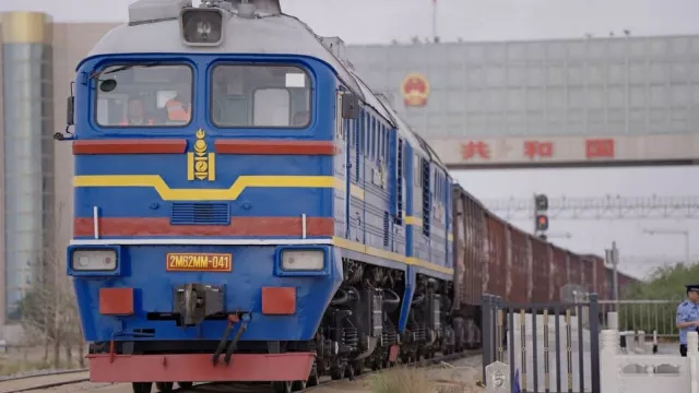 УБТЗ хөх нүүрсний тээвэрлэлтийг шуурхай зохион байгуулж байна