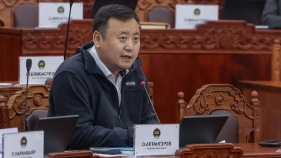 О.Алтангэрэл: Ерөнхийлөгчийн сонгуульд өрсөлдөхөө мэдэгдсэн Н.Алтанхуяг гишүүнийг шүүх захиалгаар залхааж эхэллээ