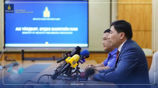 50 мянган төгрөг болон тэгш, сондгой дугаараар шатахуун олгох зохицуулалт Бямба гарагаас хүчингүй болно