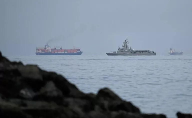 Саудын Араб Улаан тэнгисээр газрын тос нийлүүлж эхэлжээ
