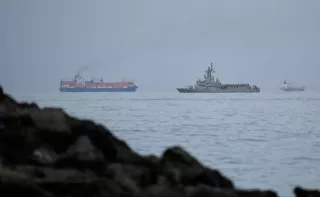 Саудын Араб Улаан тэнгисээр газрын тос нийлүүлж эхэлжээ