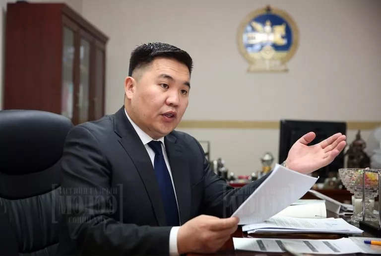 Б.Гүрсоронзон: Иргэний хүсэлтийг үндэслэн тээврийн хэрэгслийг бүртгэлээс хасна