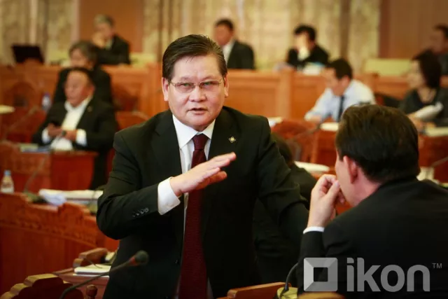 ШАДАР САЙД Ө.ЭНХТҮВШИН ШАТАХУУНЫ ҮНЭ НЭМЭГДСЭНИЙГ МЭДЭЭГҮЙ ЯВНА