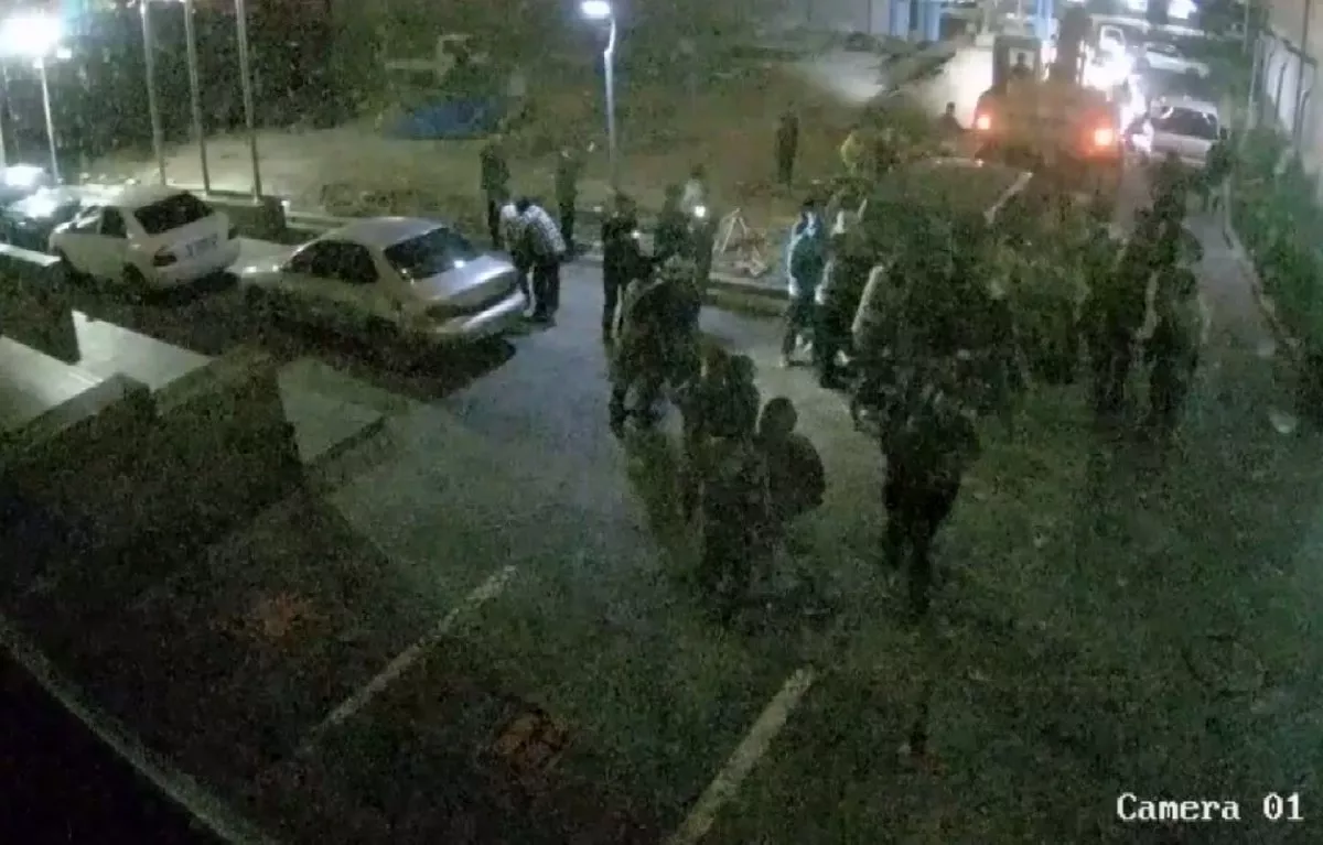 Худалдаа Хөгжлийн Банкны шөнийн цагаар хийсэн, хууль бус ажиллагаанд 70 орчим залуус, бөхчүүд оролцжээ