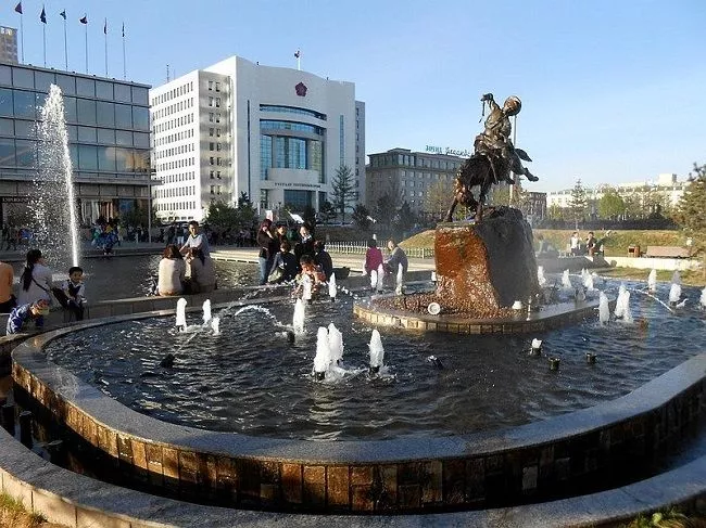 Улаанбаатарт 20-22 градус дулаан байна
