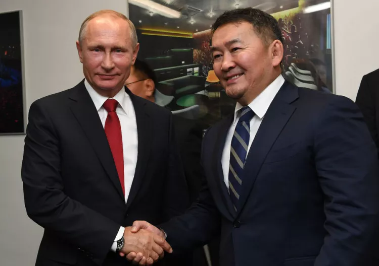 Владимир Путин, Халтмаагийн Баттулга нар уулзана