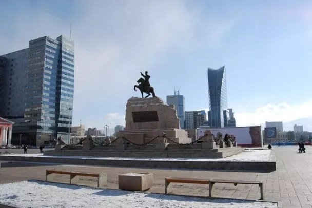 Улаанбаатарт өдөртөө 13 хэм хүйтэн байна