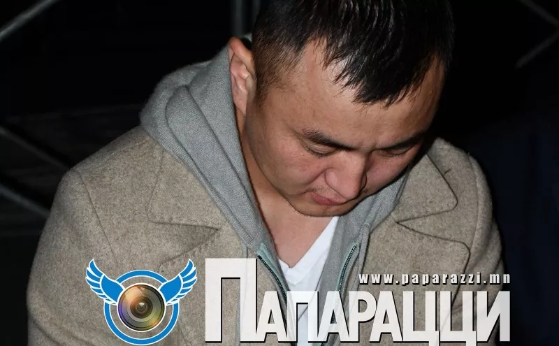 Дуучин С.Зоригт утсаа маажаад сөхөөгүй ч ДУНД ХУРУУГ мартсангүй