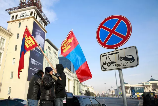 Дарлагдсан иргэд, даварсан Засгийн газар